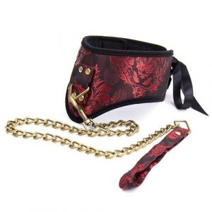COLLIER LAISSE SCANDAL- ROUGE
